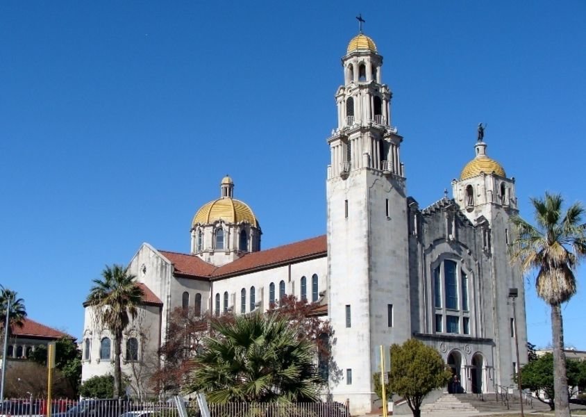 basilica of the national shrine of the little flower фото
