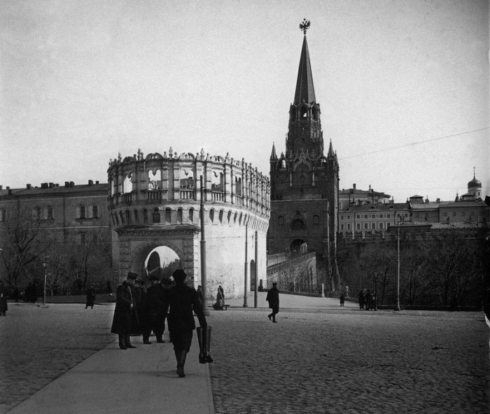 кутафья башня кремля фото