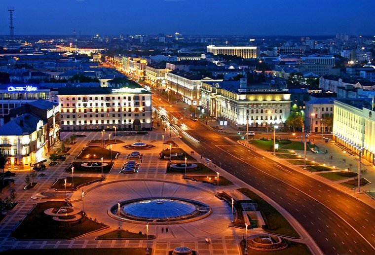 площадь независимости минск фото