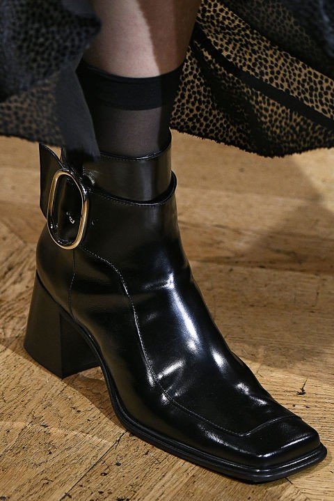 сапоги осень квадратный нос bottega фото