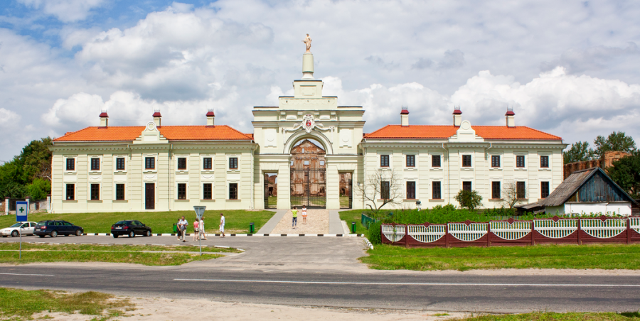 дворцовый комплекс сапег в ружанах фото
