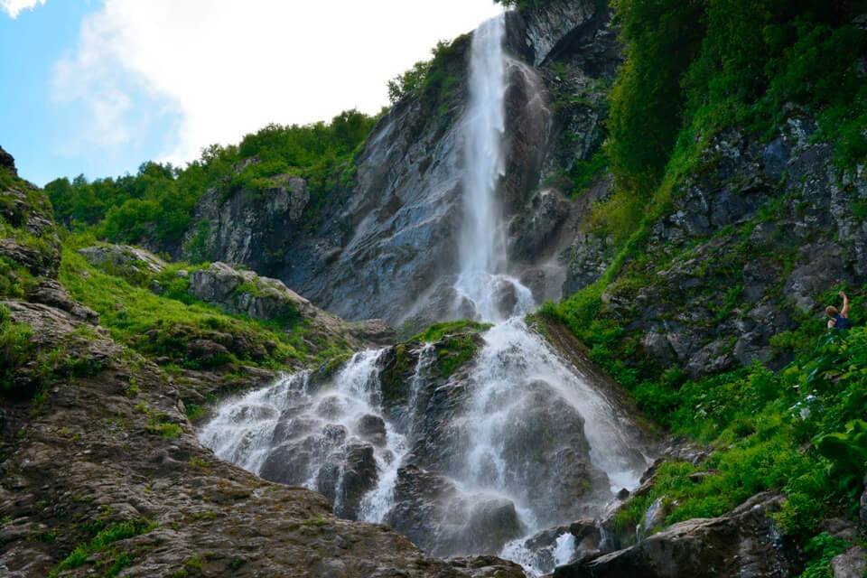 водопад поликаря красная поляна фото