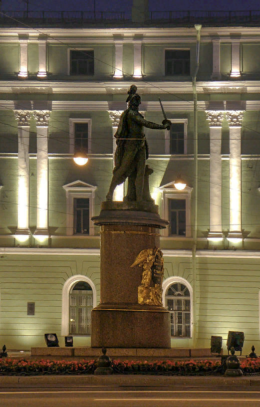 памятник суворову в санкт петербурге фото
