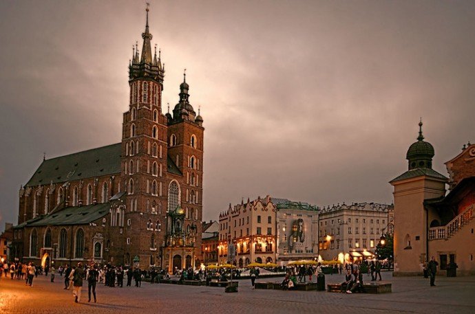 мариацкий костёл краков фото