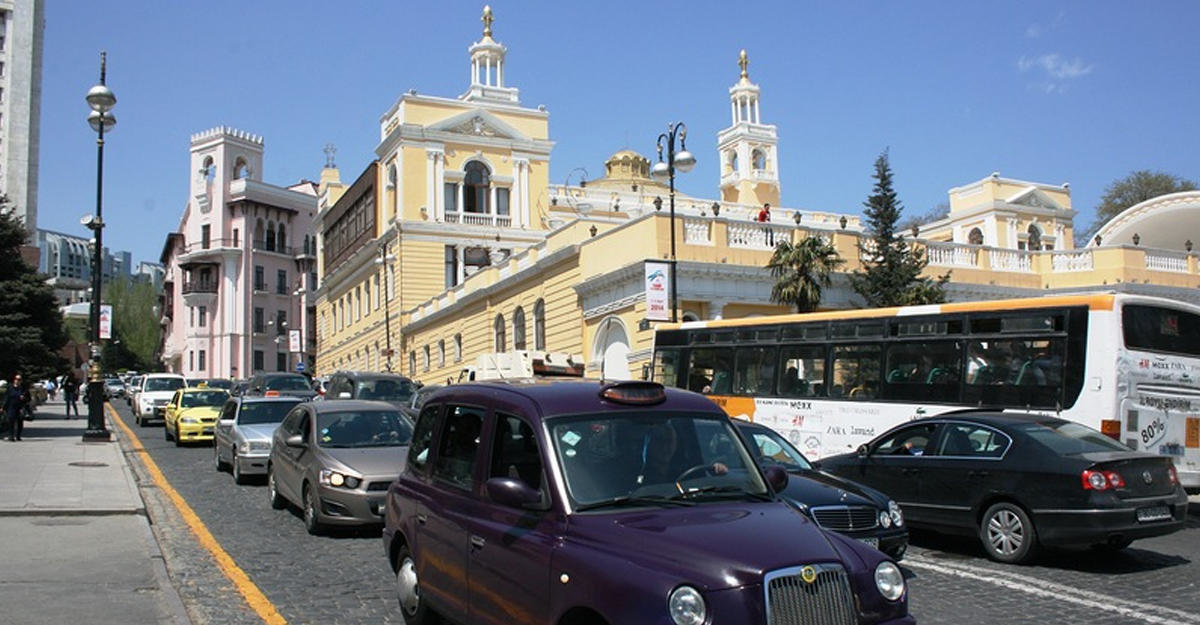 такси в баку фото