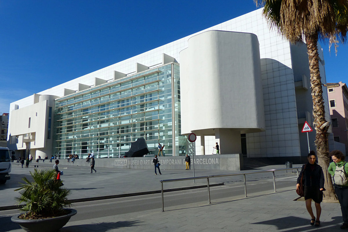 музей macba барселона архитектура фото