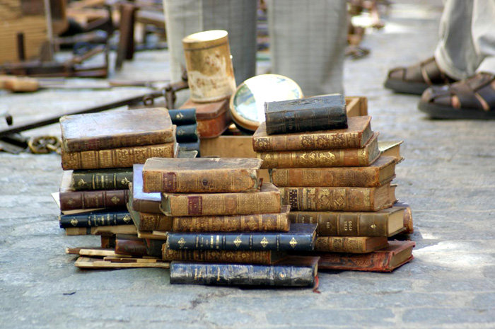 стопка книг фото