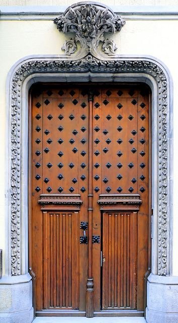 парадная дверь фото