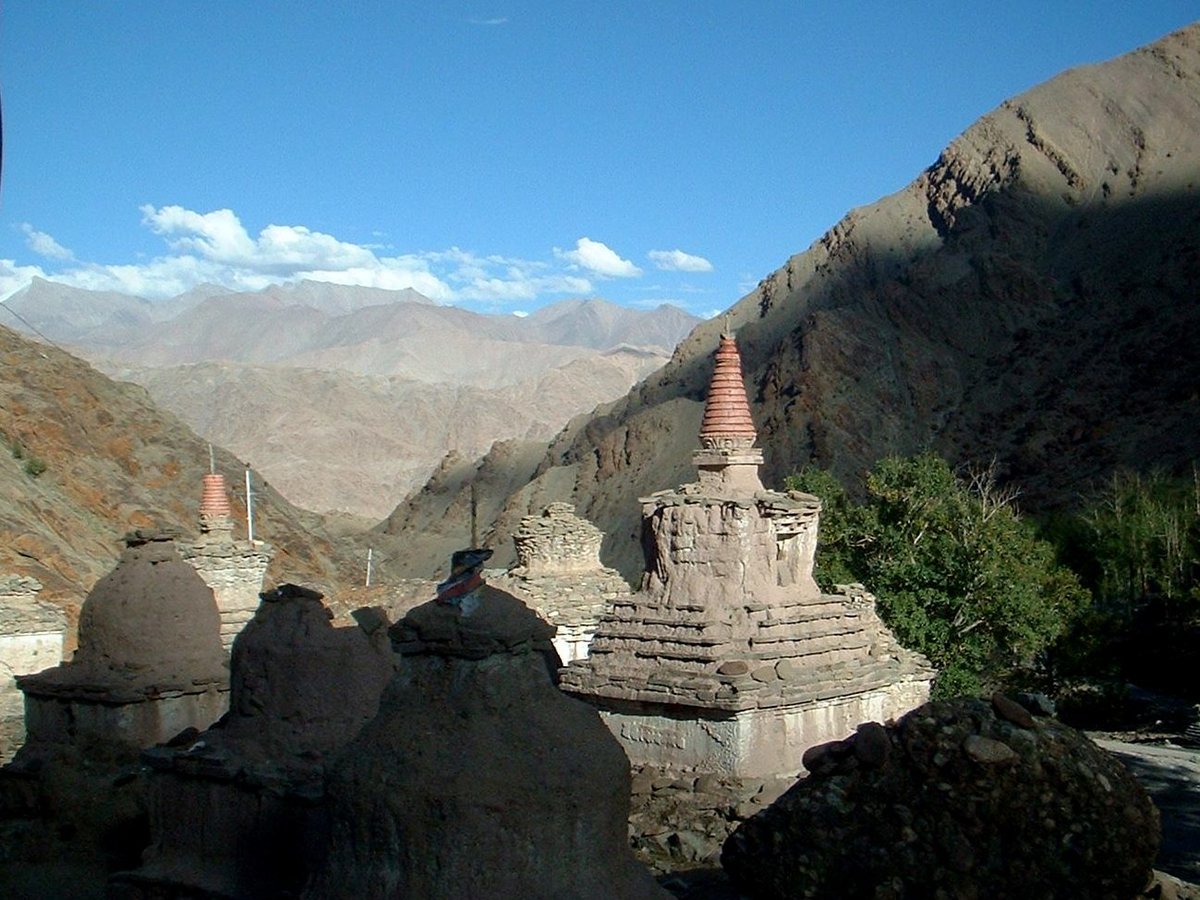 Ладак
#высокогорье #горы #деревья #индия #монастырь #небо #облака #тибет