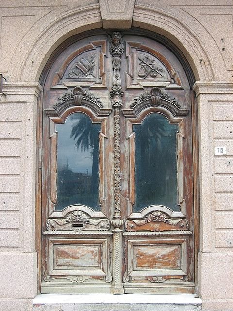 старинные входные двери фото