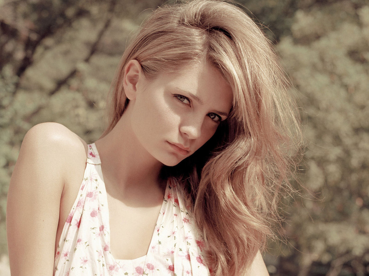 posmotret-plohih-devushki-krasivie-vperet-v-vaginu-foto