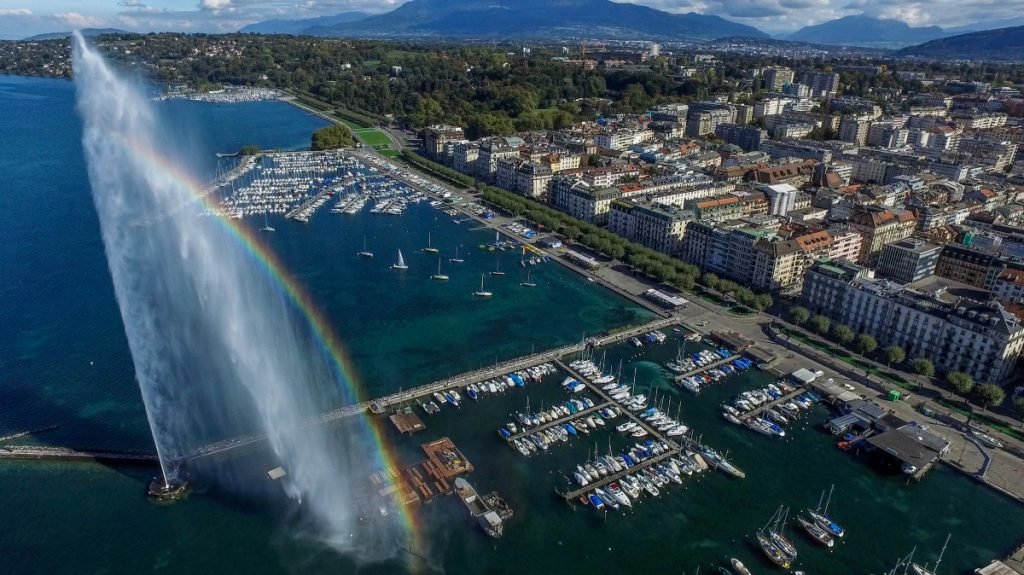 фонтан jet d'eau женева фото
