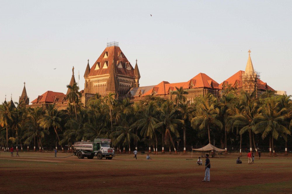 bombay high court фото