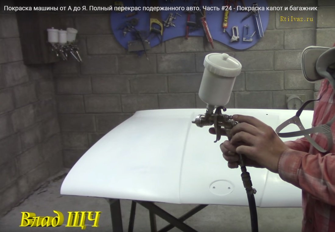 Краскопульт заполнили краской и настраиваем подачу 