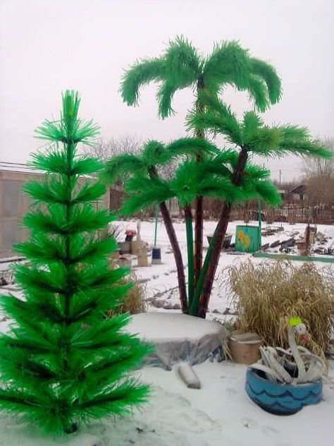 пальма из пластиковых бутылок фото