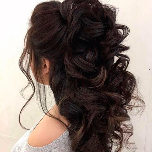 Stilno Smotryatsya Obemnye Kudri Kotorye Nazyvayutsya Angelskimi Zavitkami Takaya Pricheska Srazu Privlekaet Vnimanie Okruzhayushih Svoej Pyshnostyu I Vozdushnostyu Kartochka Polzovatelya Tamara L V Yandeks Kollekciyah