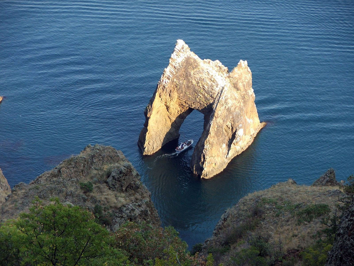 карадаг золотые ворота фото