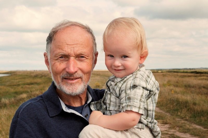 starie-s-starimi-vstavili-pyanoy-v-ochko