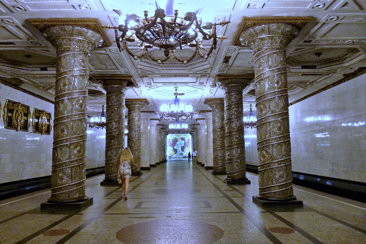 zhanna-metro-avtovo-foto-super-ogromnie-chleni