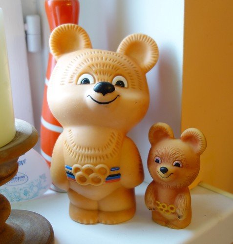 олимпийский мишка резиновая игрушка фото