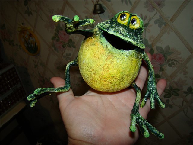 лягушка папье маше фото