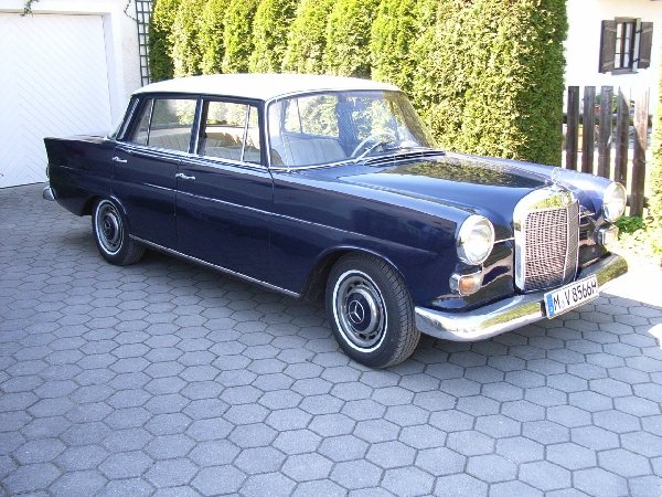 mercedes benz w 110 фото
