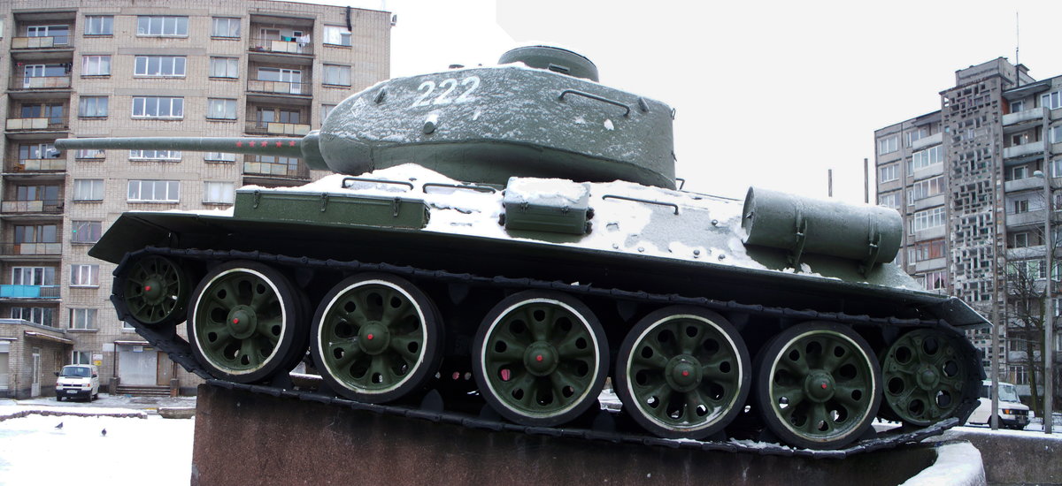 картинка средний танк 34/85 фото