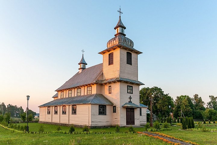 Костел Святого Станислава в деревне Далекие