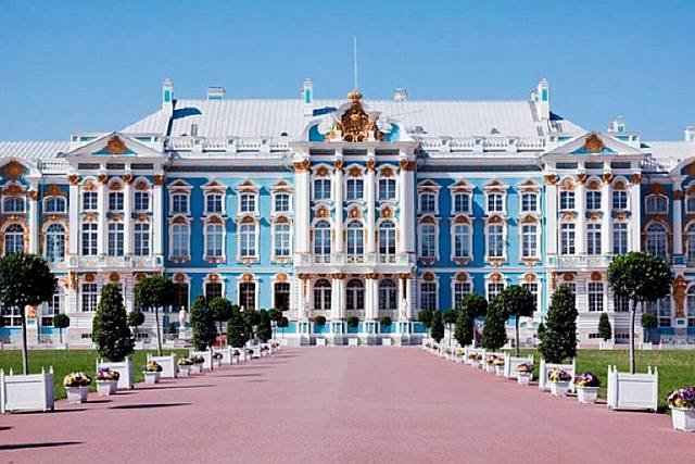 царское село екатерининский дворец фото