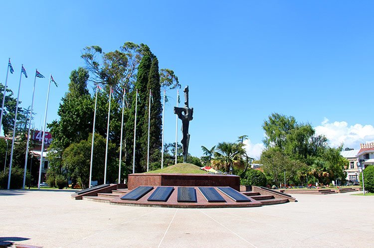 парк славы сухум фото