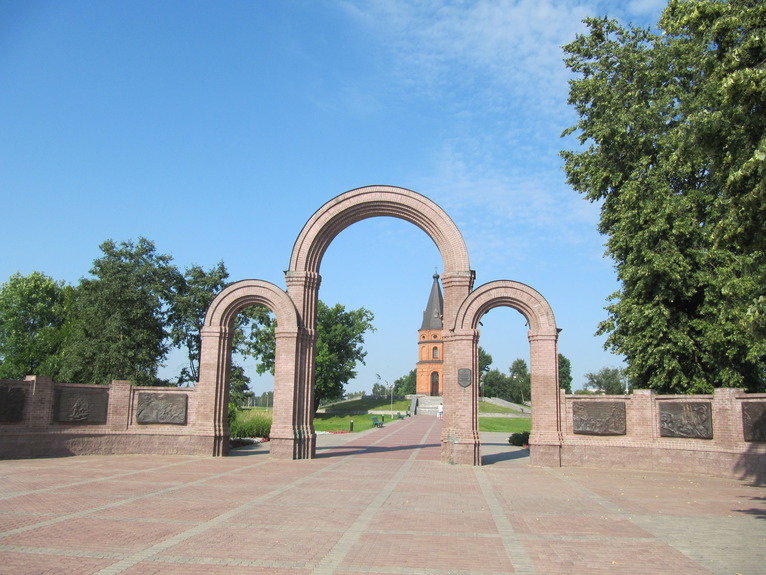 мемориальный комплекс буйничское поле в могилеве фото