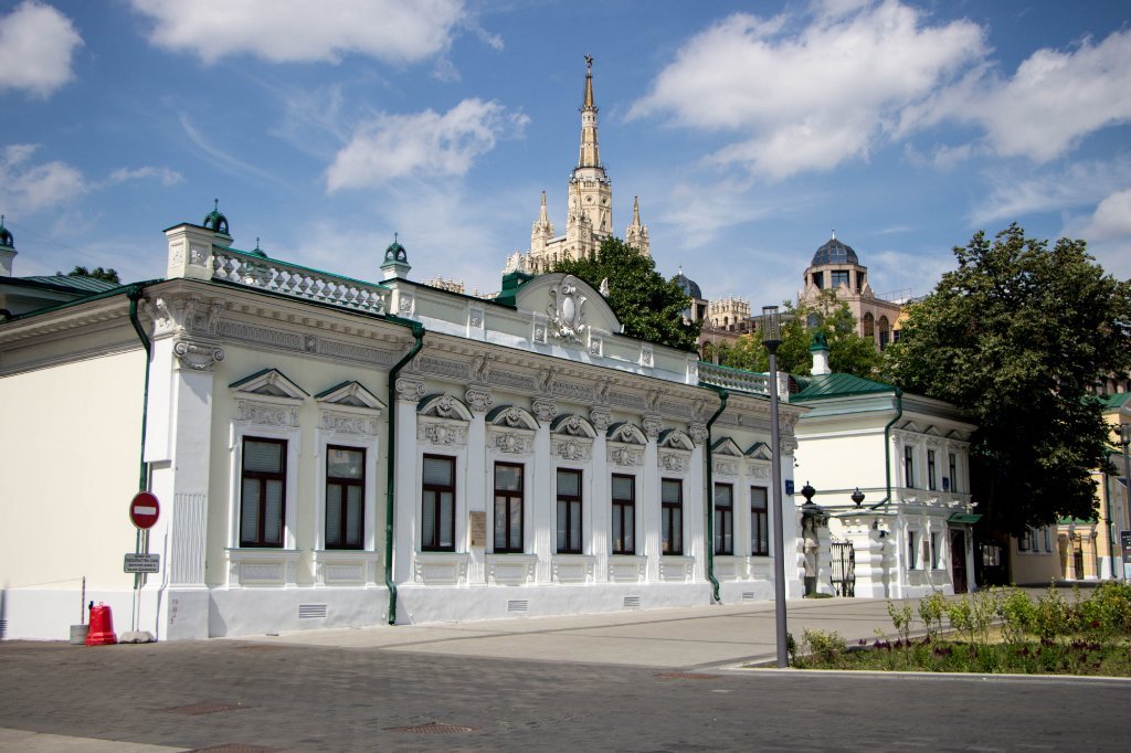 дом шаляпина на новинском бульваре фото