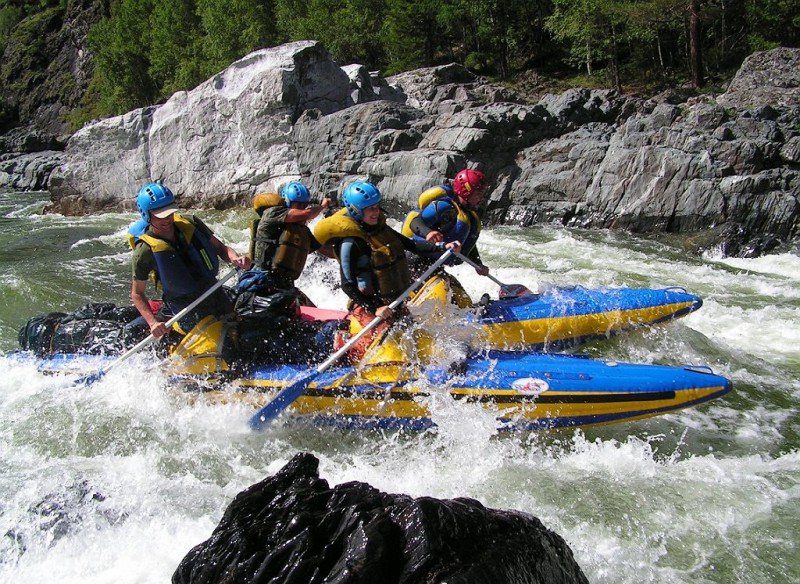 whitewater rafting фото