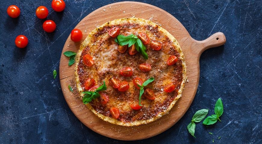 пицца с помидорами фото