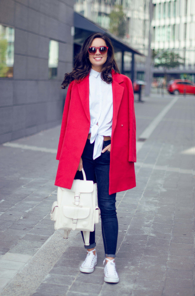 look красное пальто фото