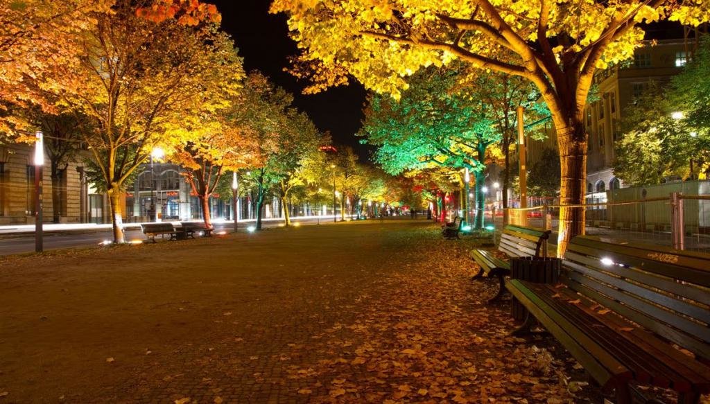 unter den linden - улица фото