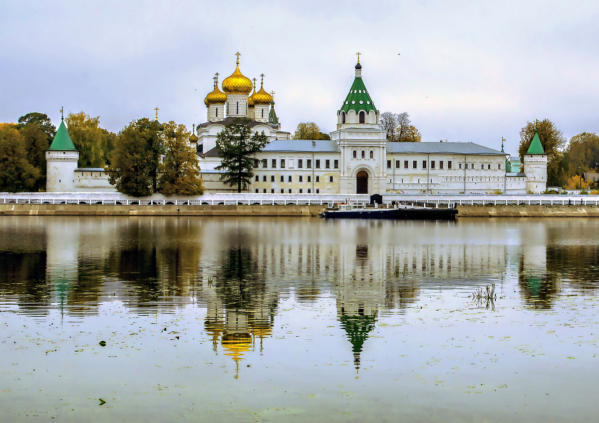 ипатьевский монастырь кострома фото