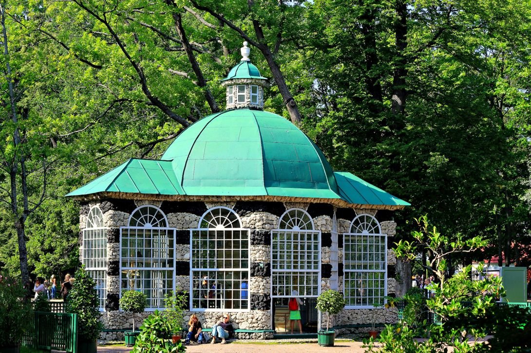 павильон «вольер» (западный) петергоф фото