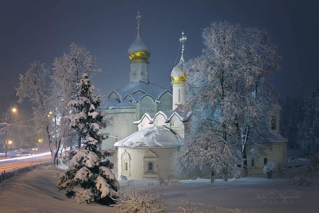 храм зимой фото