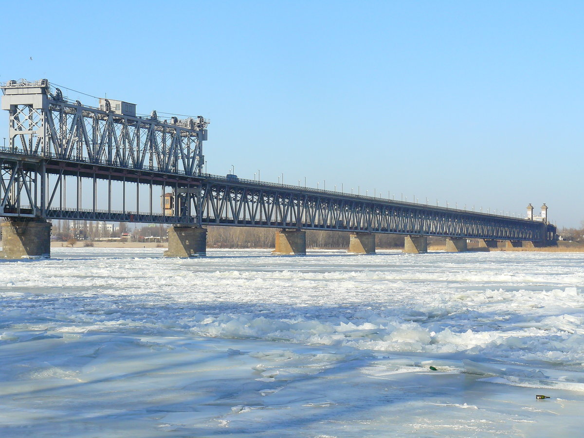 строительство мостов зимой