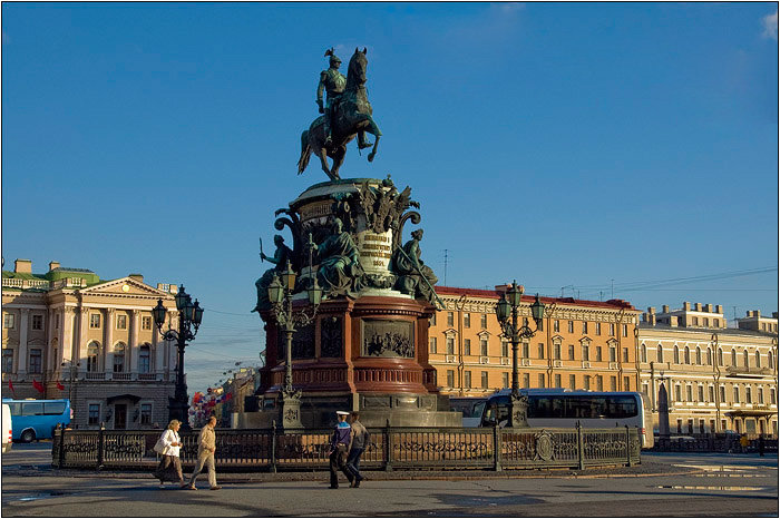 памятник николаю 1 в санкт петербурге фото