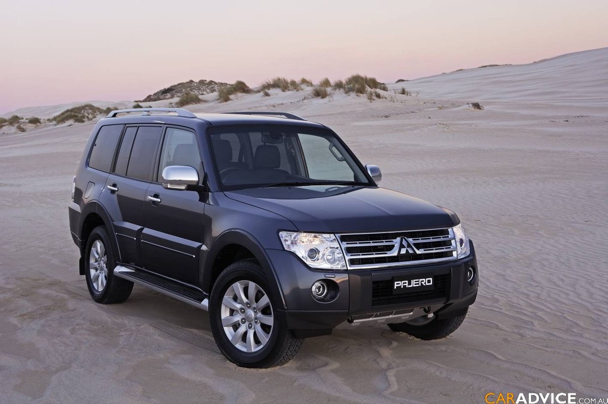 mitsubishi pajero iv фото