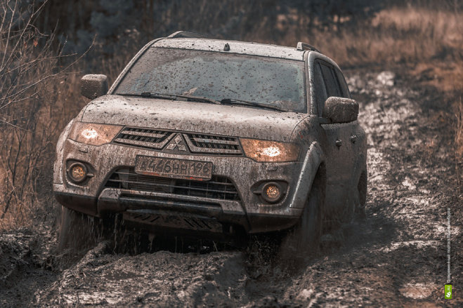 pajero sport 2 фото
