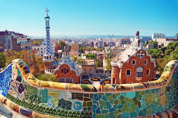 парк гуэль в барселоне фото