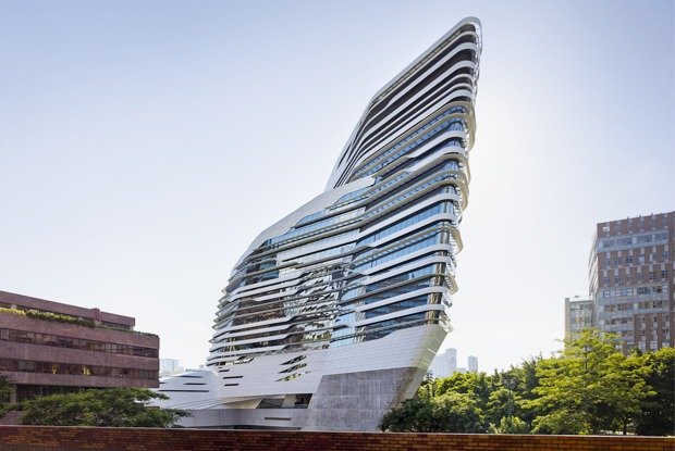 здание инноваций jockey club innovation tower в гонконге фото