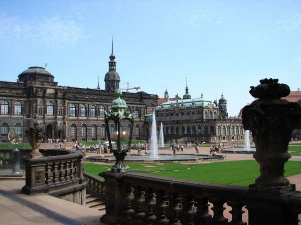 дрезденская картинная галерея дрезден фото