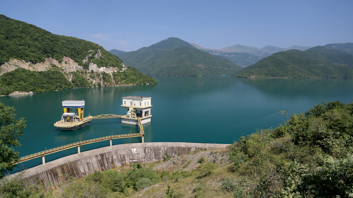 жинвальское водохранилище грузия фото
