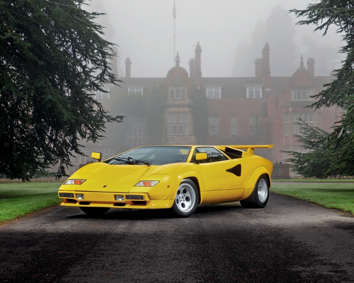 lamborghini countach фото