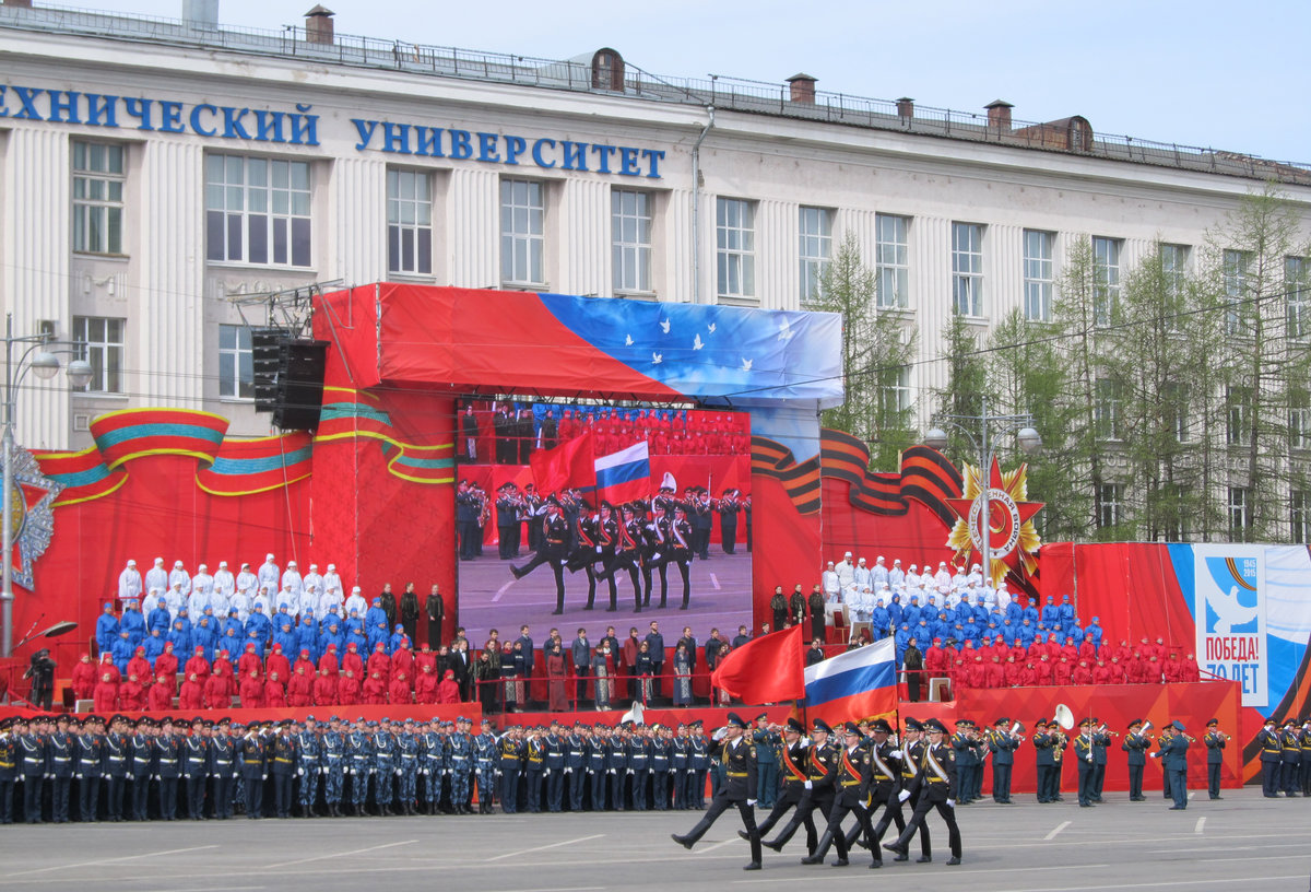 парад победы пермь фото