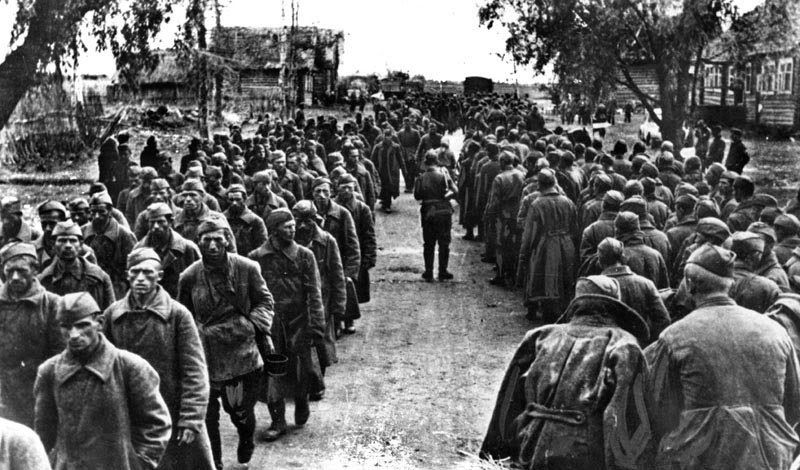 колонна советских военнопленных 1941 фото
